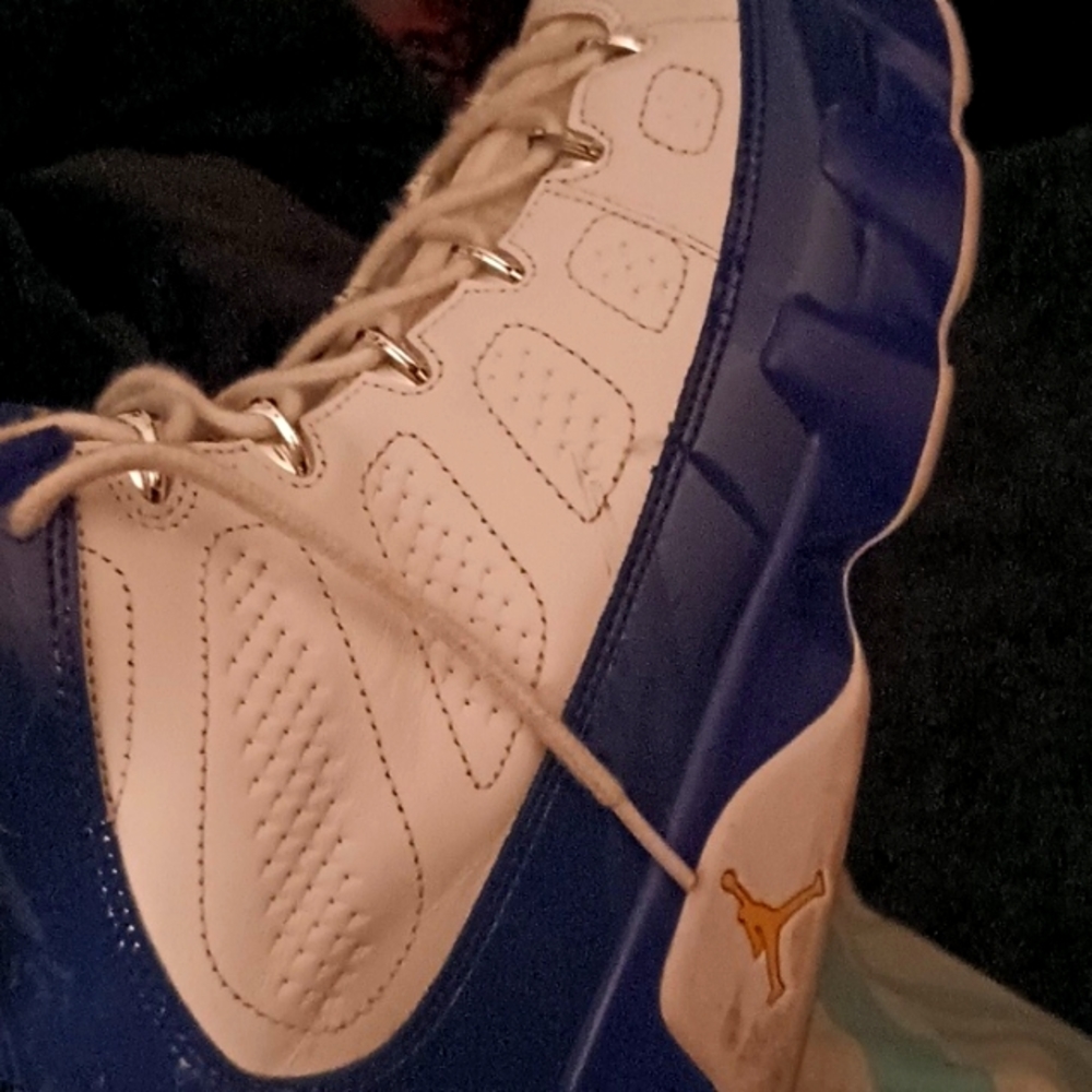 Jordan shoes kobie laker colors